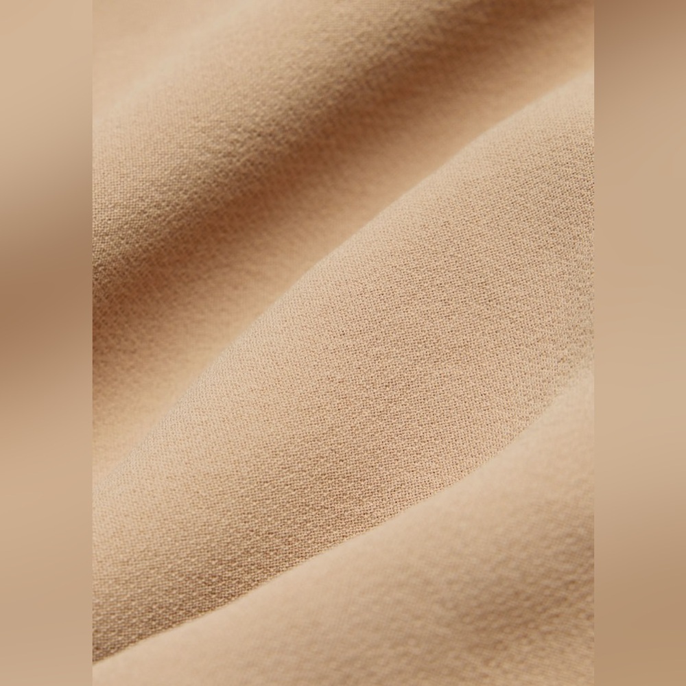 Aritzia The Effortless Short™ Lo-rise Mini Shorts Gold Camel - Picture 7 of 8